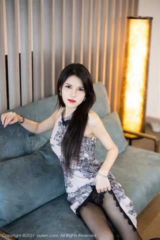 [XiuRen] No.3887 モデル元元ソースベル杭州旅行個室エレガントな古代の韻チャイナドレスと黒のパンスト魅力的な写真 - 0005.jpg