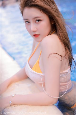 [XiuRen] No.3900 Model Xia Xi CiCi Macau travel photo swimming pool sexy bikini show perfect body wet temptation photo - 0009.jpg