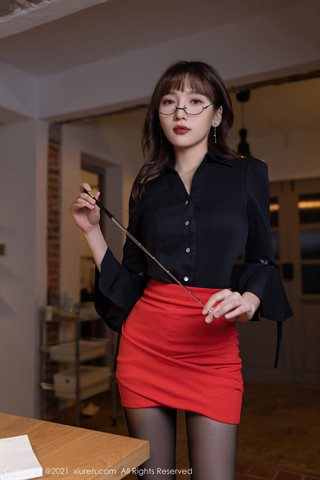 [XiuRen] No.3961 Modelo Lu Xuanxuan tutor professor tema semi-exposto calcinha sexy ultra-fina seda preta encantadora tentação - 0005.jpg