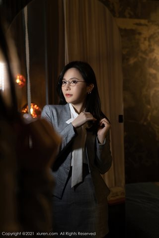 [XiuRen] No.3972 モデルキャビアフィッシュ江蘇、浙江、上海旅行個室半ば露出セクシーピンク下着完璧な誘惑写真1 - 0027.jpg