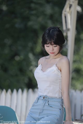 [XiuRen] No.3983 Modello She Bella Bella Macau foto di viaggio pigiama in pizzo con sling con jeans a metà foto di tentazione - 0004.jpg