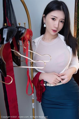 [XiuRen] No.4022 Model Gu Qiaonan Cora's private half-exposed sexy lingerie with ultra-thin shredded meat is seductive and - 0011.jpg
