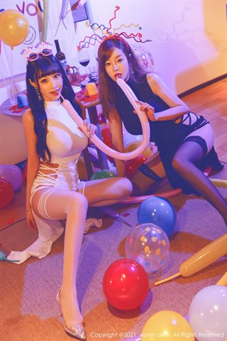 [XiuRen] No.4025 Dewi Wang Yuchun & Zhu Keer tema pesta ulang tahun kamar pribadi foto menggoda dan menggoda di bawah cahaya - 0006.jpg