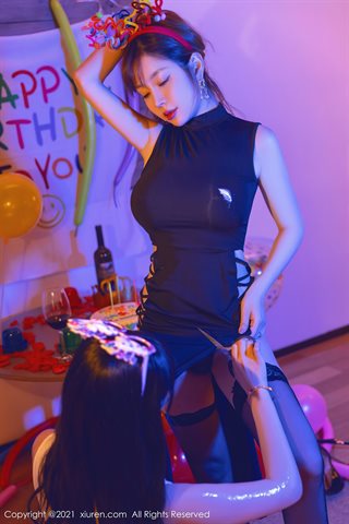 [XiuRen] No.4025 Dewi Wang Yuchun & Zhu Keer tema pesta ulang tahun kamar pribadi foto menggoda dan menggoda di bawah cahaya - 0067.jpg