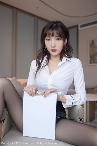 [XiuRen] No.4068 Model Lu Xuanxuan Chongqing Reisefoto weißer Arbeitsplatz OL Thema privates Zimmer Datei öffnen schwarze - 0024.jpg