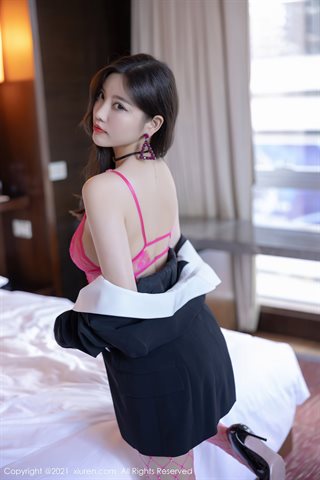 [XiuRen] No.4078 Goddess Yang Chenchen Yome pink hollow dress with fan suspenders showing hot body temptation photo - 0033.jpg