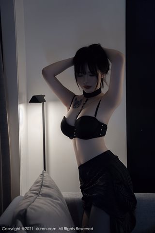 [XiuRen] No.4080 Модель Arude Weiwei очаровательная и разноцветная одежда, полуобнаженное сексуальное белье, черный шелк,,, - 0069.jpg