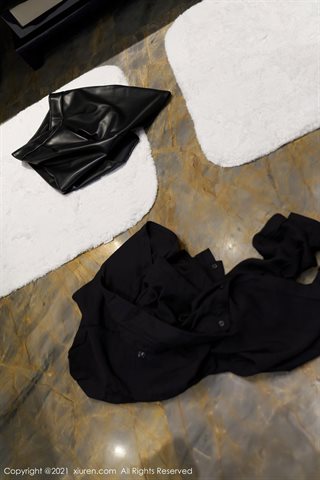 [XiuRen] No.4089 Model Han Jingan Dali travel photo of private bathroom half naked sexy underwear black silk suspenders temptation - 0023.jpg