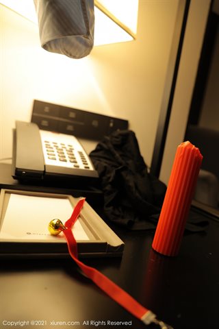 [XiuRen] No.4132 Modèle été bébé classique professionnel OL thème chambre privée jupe courte noire montrant les fesses tentation - 0096.jpg