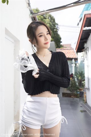 [XiuRen] No.4139 मॉडल कैवियार फिश जिआंगसु, झेजियांग और शंघाई यात्रा फोटो निजी कमरे में सफेद शॉर्ट स्कर्ट उतारने के लिए शूट करती है - 0019.jpg