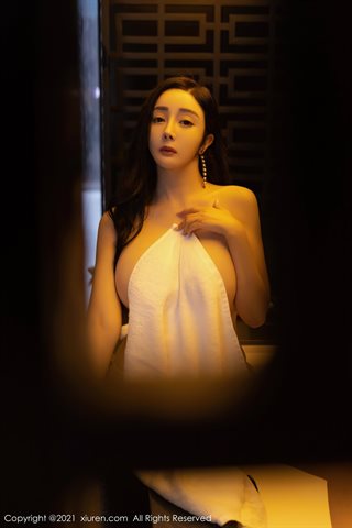 [XiuRen] No.4155 Le modèle Yuner Chengdu photo de voyage salle de bain privée enlève sa robe blanche pour révéler une silhouette - 0062.jpg
