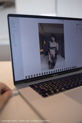 [XiuRen] No.4189 Modelo Enron Maleah Chongqing Trajeto de Manutenção de Filmagem de Viagem Sexy Lingerie com Seda Preta Tentação - 0013.jpg