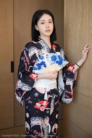 [XiuRen] No.4313 一颗甜蛋黄a Japanese kimono and primary color stockings - 0001.jpg