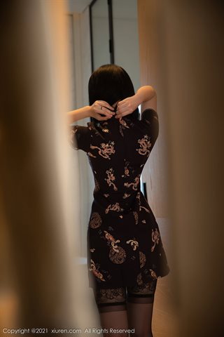 [XiuRen] No.4334 一颗甜蛋黄a черное платье с цветочным принтом черный шелк - 0015.jpg