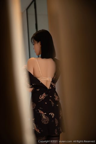 [XiuRen] No.4334 一颗甜蛋黄a черное платье с цветочным принтом черный шелк - 0019.jpg