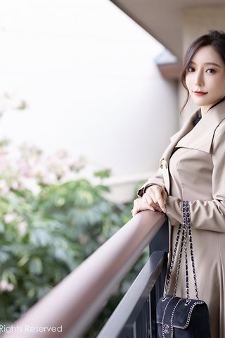 [XiuRen] No.4417 王馨瑶yanni เสื้อคลุมกันลม Apricot ชุดชั้นในผ้าคลุมหน้าสีดำ ผ้าไหมสีดำ - 0005.jpg