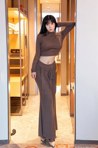 [XiuRen] No.4418 徐媛媛 Top dress marrone con coulisse - 0015.jpg