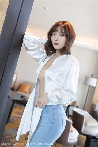 [XiuRen] No.4425 陆萱萱 jeans bianchi a T - 0048.jpg