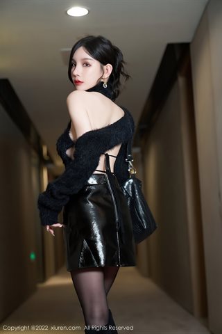 [XiuRen] No.4437 周于希Sally black leather skirt - 0002.jpg