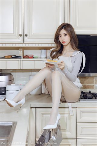 [XiuRen] No.4438 绮里嘉ula Cosplay Little Chef White Stockings White High Heels - 0020.jpg