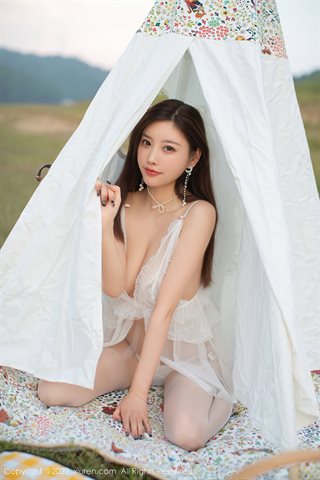 [XiuRen] No.4455 杨晨晨Yome Cena ao ar livre vestido curto verde meias brancas - 0015.jpg