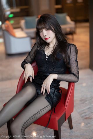 [XiuRen] No.4462 芝芝Booty Setelan pakaian dalam merah dengan sutra hitam - 0013.jpg