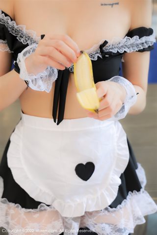 [XiuRen] No.4477 葛征 Maid cosplay top de renda preta de seda preta - 0041.jpg