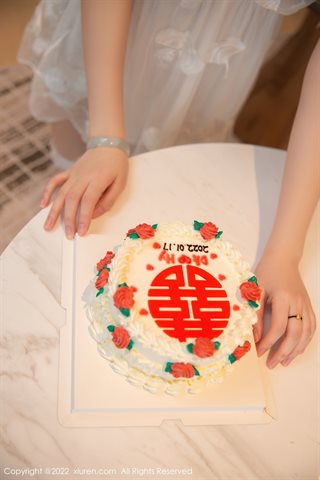[XiuRen] No.4530 一颗甜蛋黄a Robe transparente blanche sur le thème de l'anniversaire de mariage - 0006.jpg