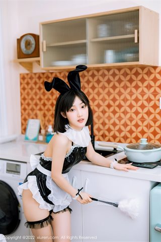 [XiuRen] No.4533 小可爱o.o Costume de lapin sexy haut noir avec soie noire - 0001.jpg