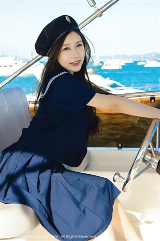 [XiuRen] No.4536 尹甜甜 Offshore yacht photography dark long dress white lingerie - 0002.jpg