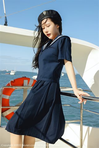 [XiuRen] No.4536 尹甜甜 Fotografía de yates en alta mar vestido largo oscuro lencería blanca - 0006.jpg
