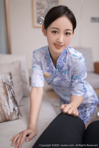 [XiuRen] No.4552 唐安琪 Cosplay Stewardess Cheongsam Grey Stockings Silver High Heels - 0035.jpg