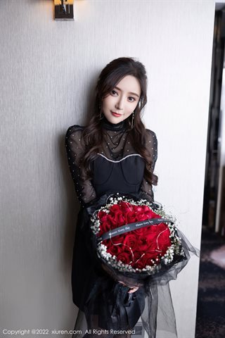 [XiuRen] No.4574 王馨瑶yanni Ropa interior con seda negra y seda roja. - 0003.jpg