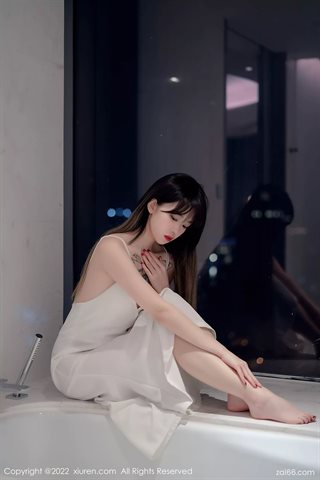 [XiuRen秀人网] No.4611 奶瓶 Белое платье-комбинация из тюля - 0017.jpg