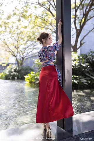 [XiuRen秀人网] No.4674 鱼子酱Fish vestido rojo ropa interior de encaje negro - 0001.jpg