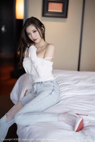 [XiuRen秀人网] No.4682 杨晨晨Yome Calça jeans e calcinha de renda branca com meias brancas - 0022.jpg