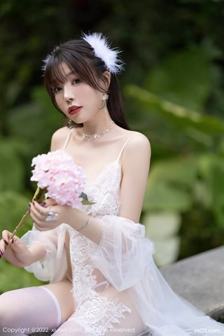 [XiuRen秀人网] No.4704 芝芝Booty White lace with white stockings - 0007.jpg