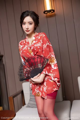 [XiuRen秀人网] No.4748 王馨瑶yanni लाल मोज़ा के साथ लाल जापानी किमोनो - 0002.jpg