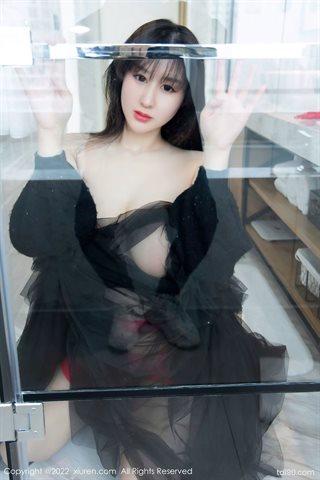 [XiuRen秀人网] No.4765 王俪丁小宝贝 pakaian dalam merah muda gaun hitam - 0031.jpg