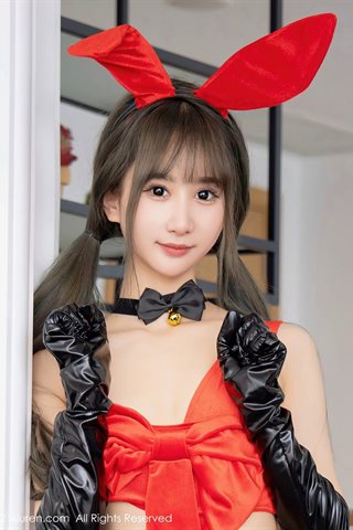 [XiuRen秀人网] No.4828 小果冻儿 Rabbit red dress with black leather boots - 0003.jpg