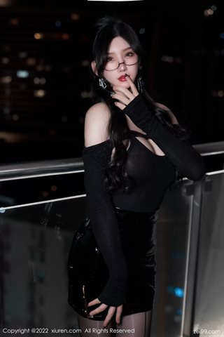 [XiuRen秀人网] No.4843 周于希Sally Black leather skirt with black silk - 0009.jpg