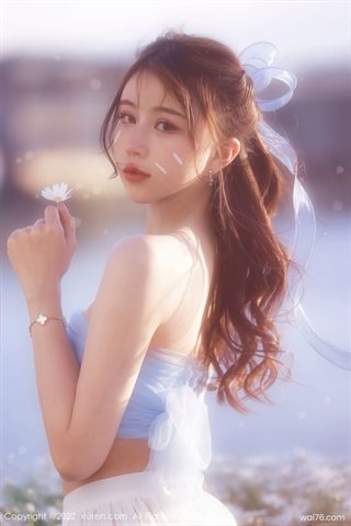 [XiuRen秀人网] No.4888 tina_甜仔 Blaues Kleid mit weißem Kleid - 0011.jpg