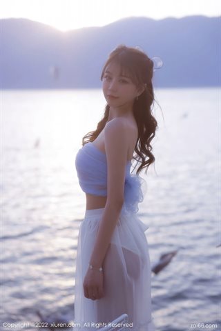 [XiuRen秀人網] No.4888 tina_甜仔 藍色服飾搭配白色長裙 - 0015.jpg