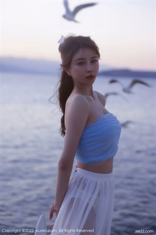 [XiuRen秀人网] No.4888 tina_甜仔 蓝色服饰搭配白色长裙 - 0017.jpg