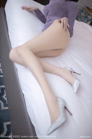 [XiuRen秀人网] No.4890 安然anran Фиолетовое платье с соблазнительными чулками основного цвета - 0018.jpg