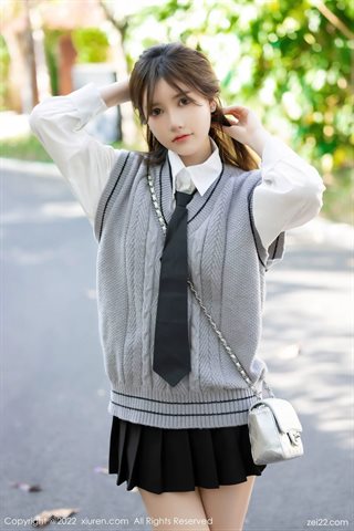 [XiuRen秀人网] No.4896 美桃酱 White T black short skirt with black silk - 0022.jpg