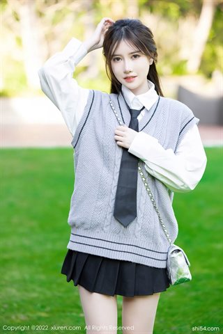 [XiuRen秀人网] No.4896 美桃酱 White T black short skirt with black silk - 0026.jpg