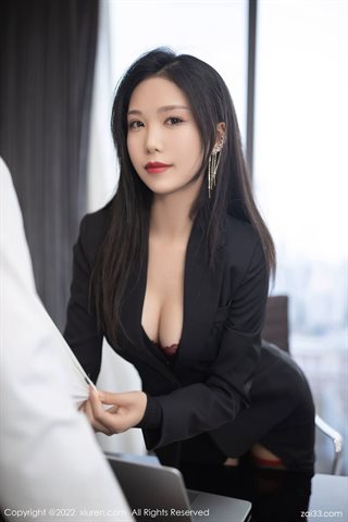 [XiuRen秀人网] No.4897 利世 Black coat short skirt red lace underwear with black silk - 0009.jpg