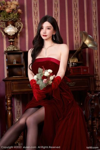 [XiuRen秀人网] No.4909 周于希Sally Dark red off-shoulder dress with black silk dark red high heels - 0002.jpg