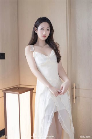[XiuRen秀人网] No.4985 唐安琪 Beige suspender dress with light grey stockings - 0002.jpg